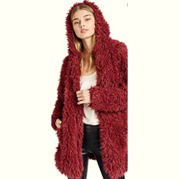 (3 for $25)Love Tree Medium Burgundy shag sherpa jacket - Picture 1 of 8